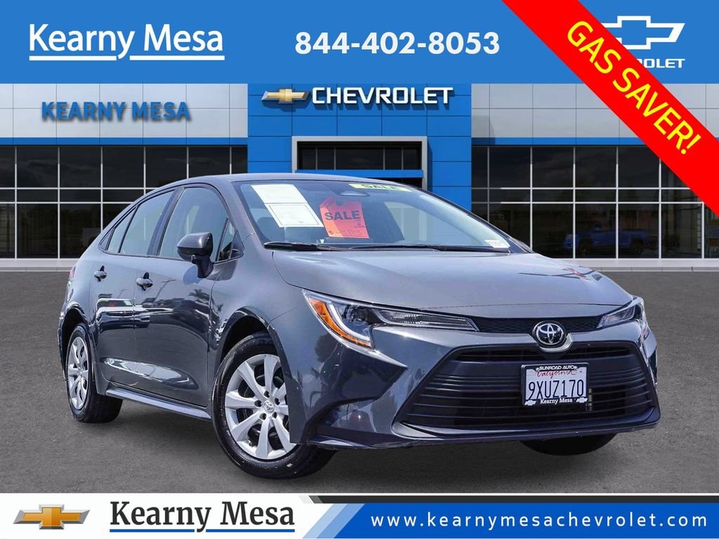 2025 Toyota Corolla LE CVT's photo