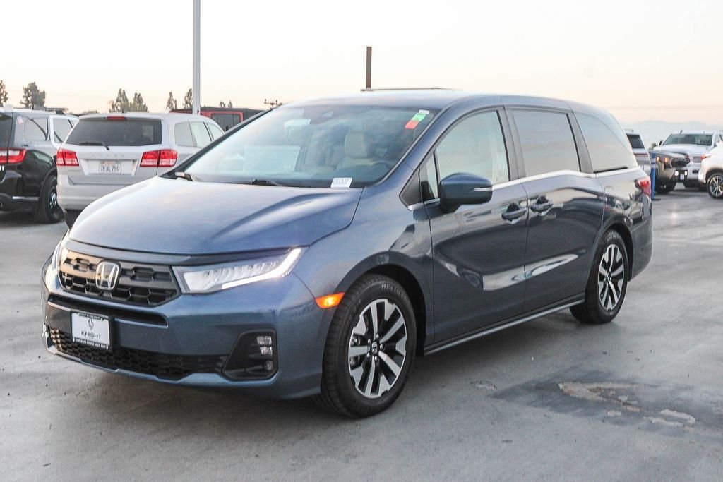 Used 2025 Smoke Blue Pearl Honda EX-L image 4