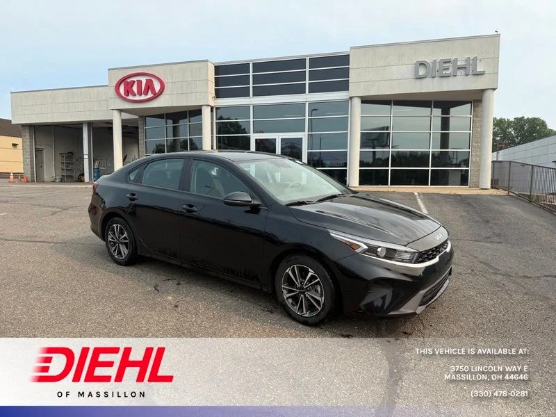 Used 2024 Black Kia LXS image 1