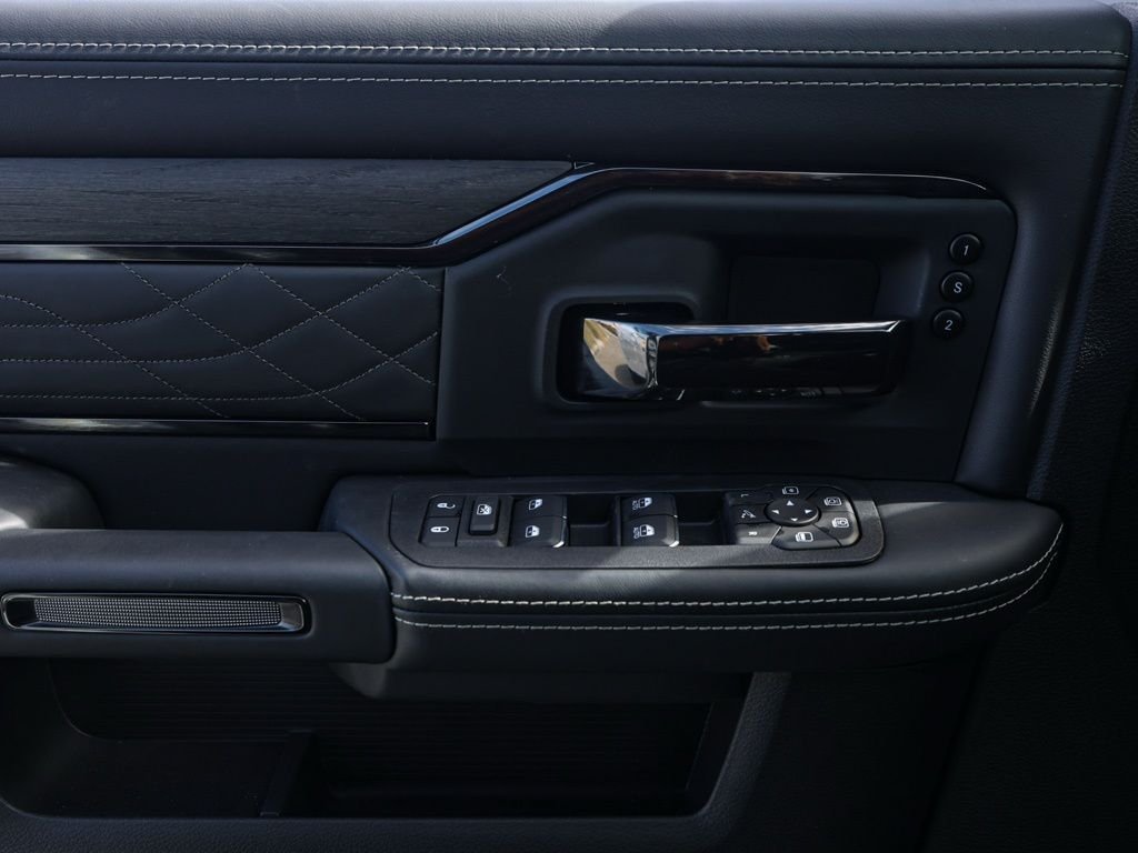 New 2026 Bright White Clear-Coat Exterior Paint RAM Limited image 22