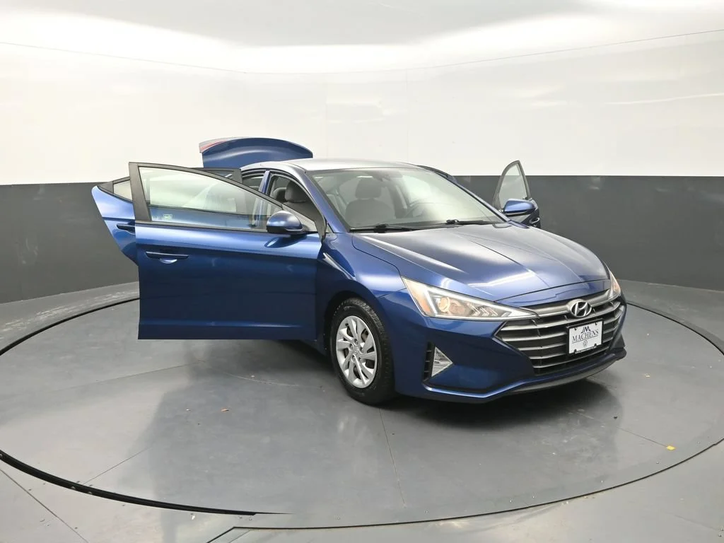 Used 2020 Blue Hyundai SE image 31