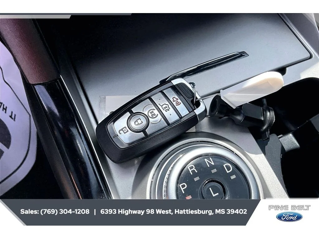 Used 2022 Carbonized Gray Metallic Ford ST-Line image 9