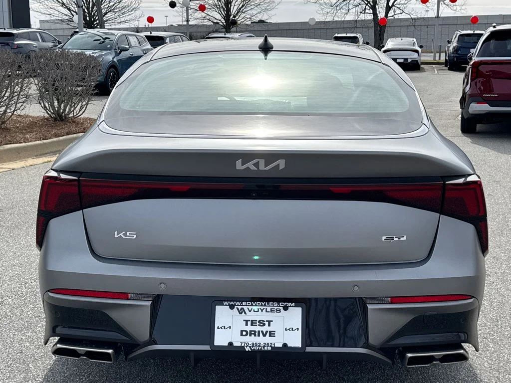 2026 Kia K5 GT - Photo 18