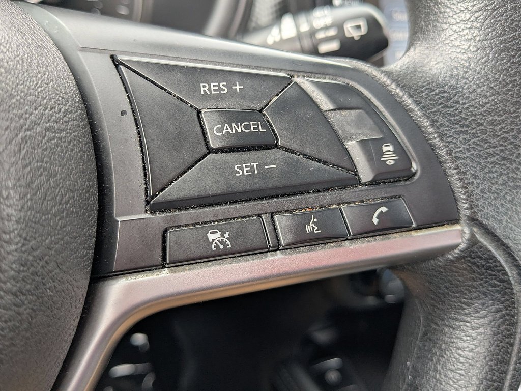 Used 2022 Aspen White Tricoat Nissan SV image 15