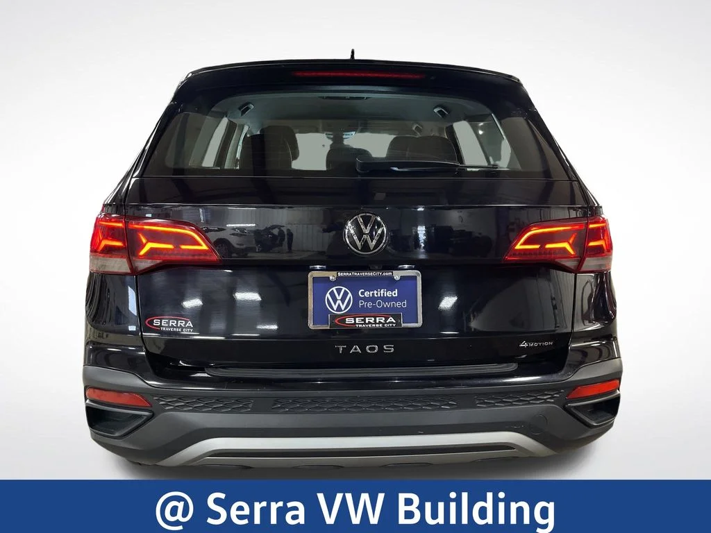 Used 2023 Black Volkswagen 1.5T S image 4