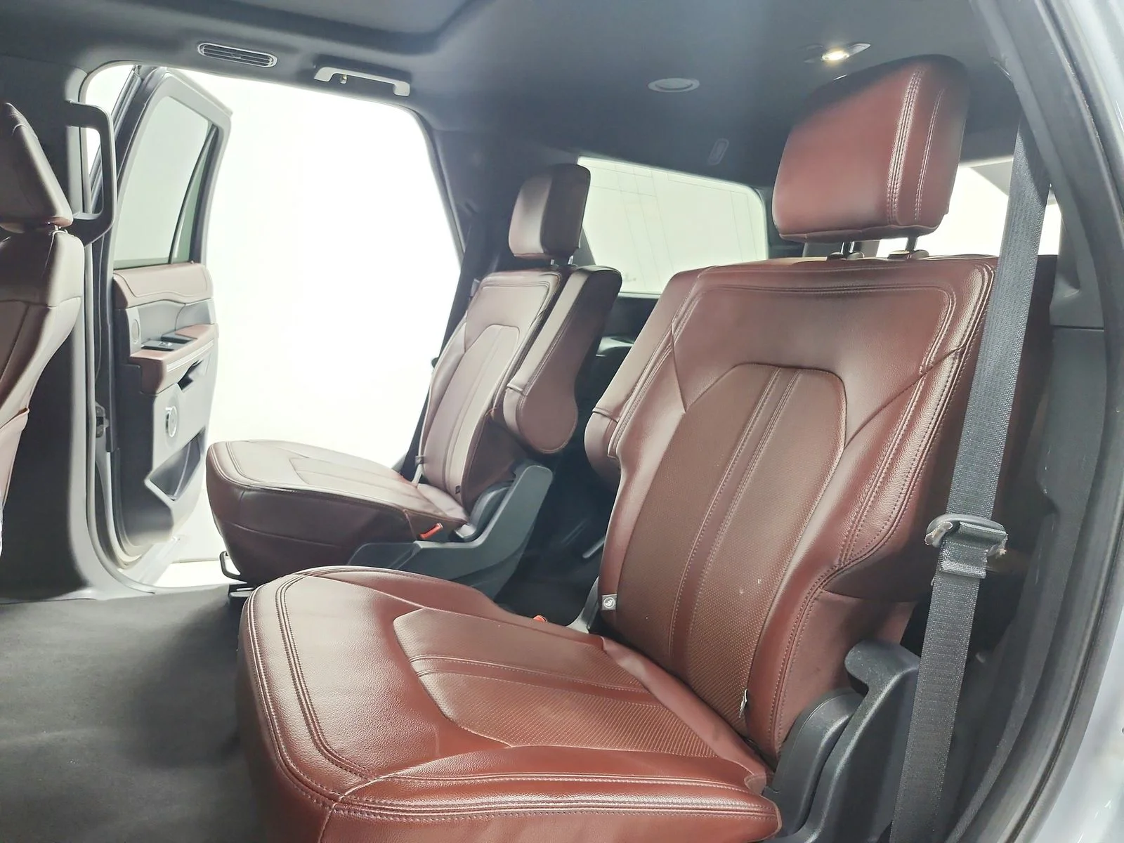 Used 2024 Silver Ford Limited image 43
