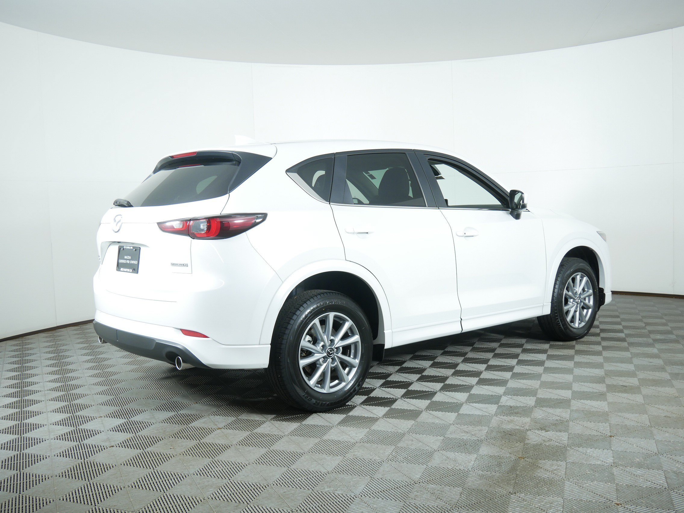 Certified Used 2024 Rhodium White Metallic Mazda 2.5 S Preferred Package image 7
