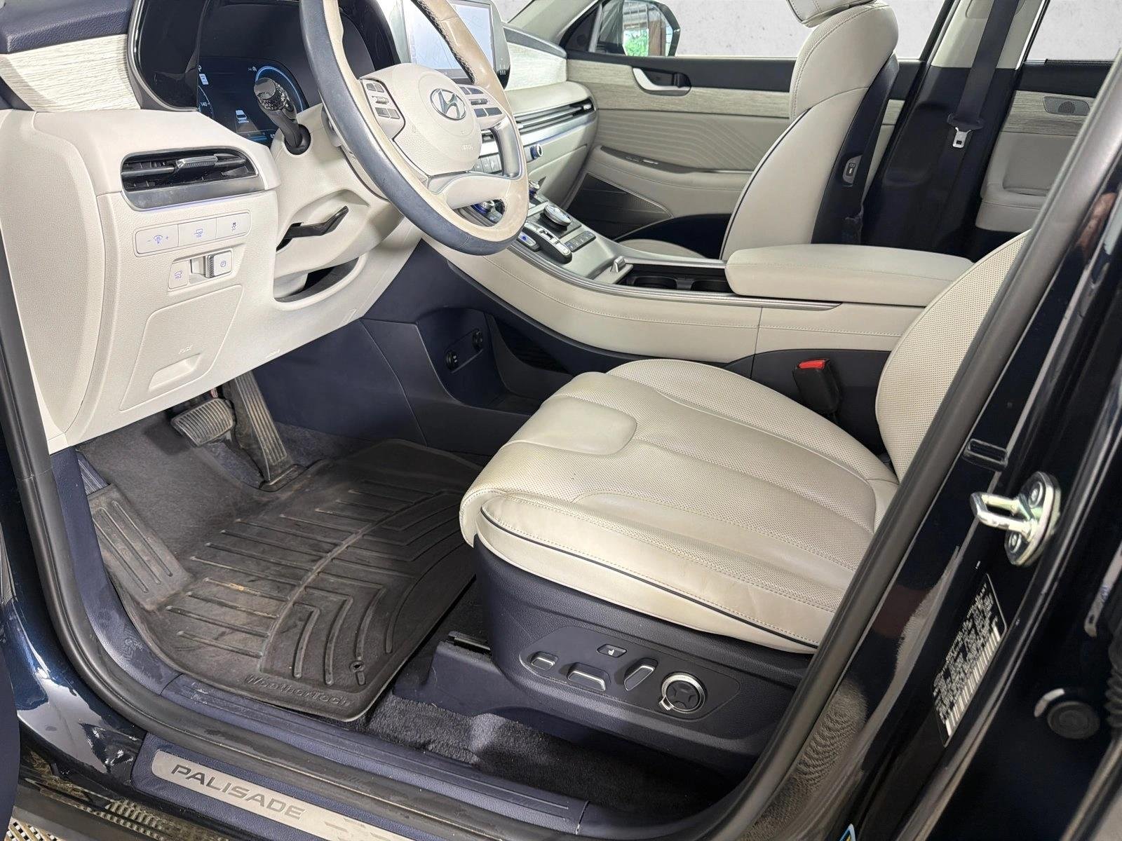 Used 2023 Moonlight Cloud Hyundai Calligraphy image 11
