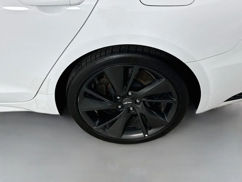 Used 2022 White Genesis 3.3T image 30