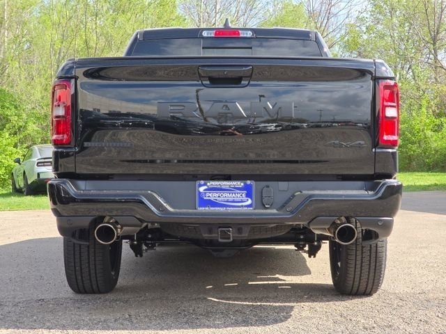 New 2026 Diamond Black Crystal Pearl-Coat Exterior Paint RAM Big Horn/Lone Star image 35