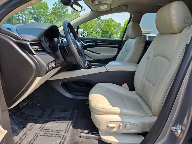 Used 2018  Buick Premium Group image 9