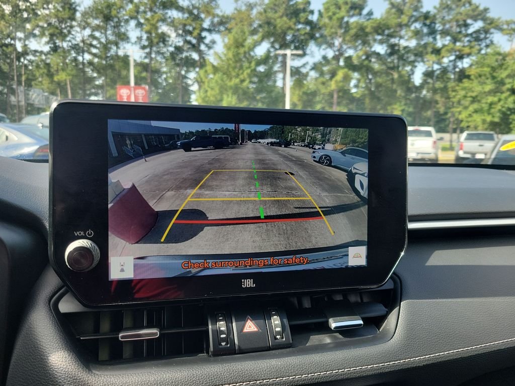 Certified Used 2025  Toyota Limited image 32