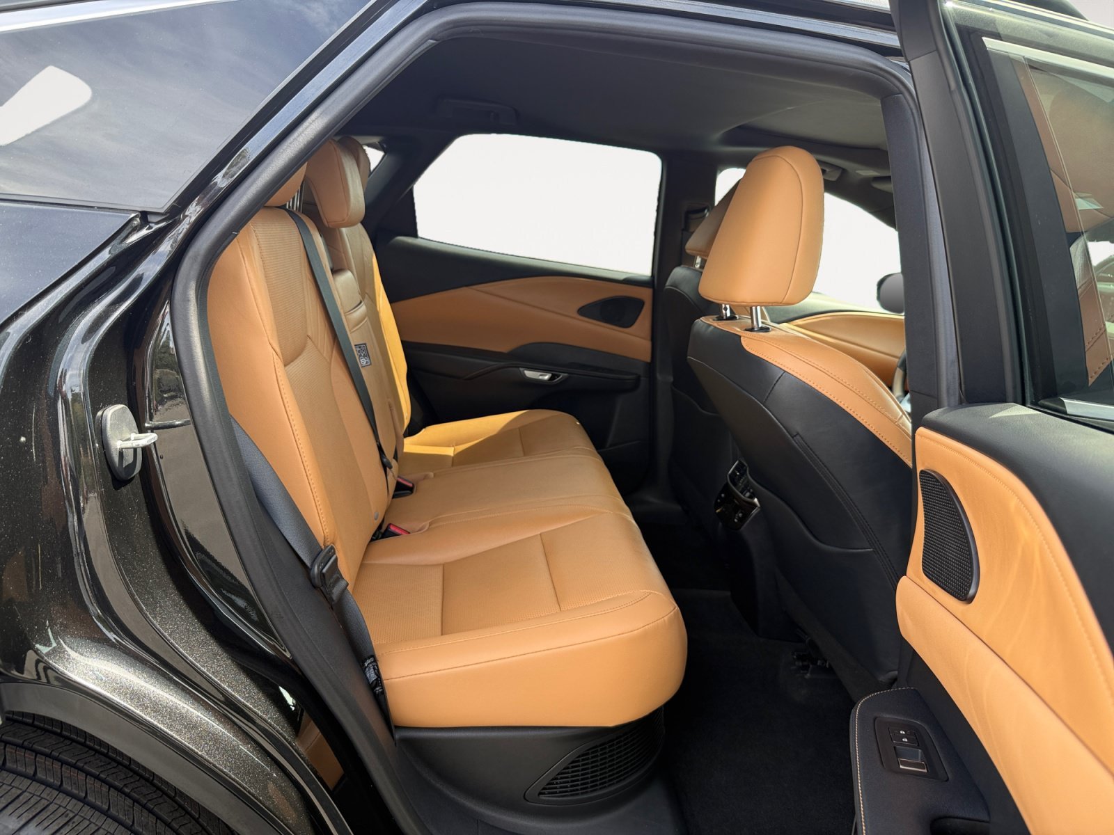 Used 2024 Caviar Lexus 350h Premium Plus image 18