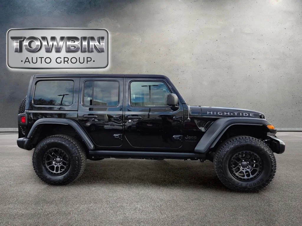 Used 2022 Black Jeep Unlimited High Tide image 3