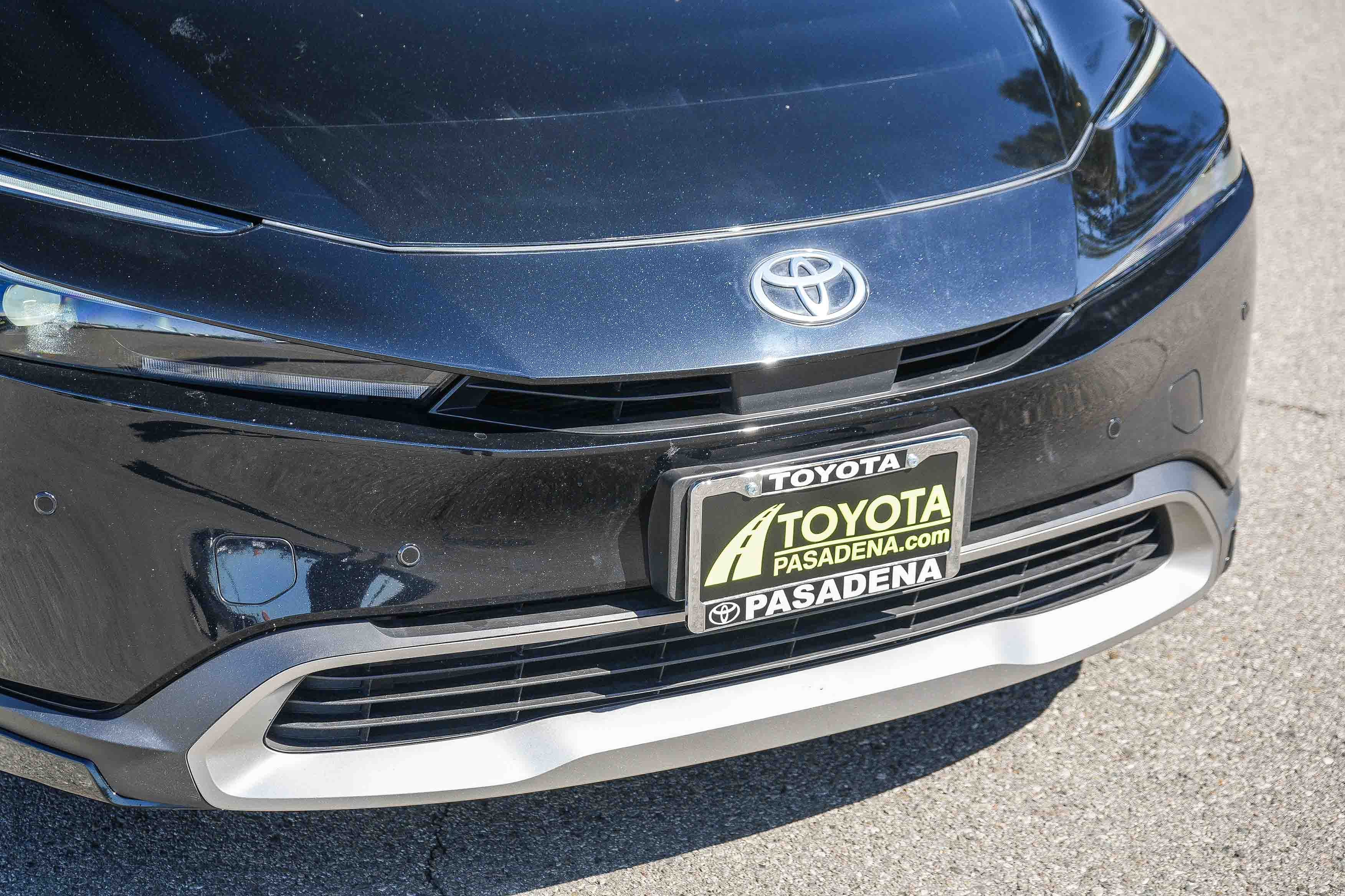 Used 2026 MIDNIGHT BLACK ME Toyota SE image 5