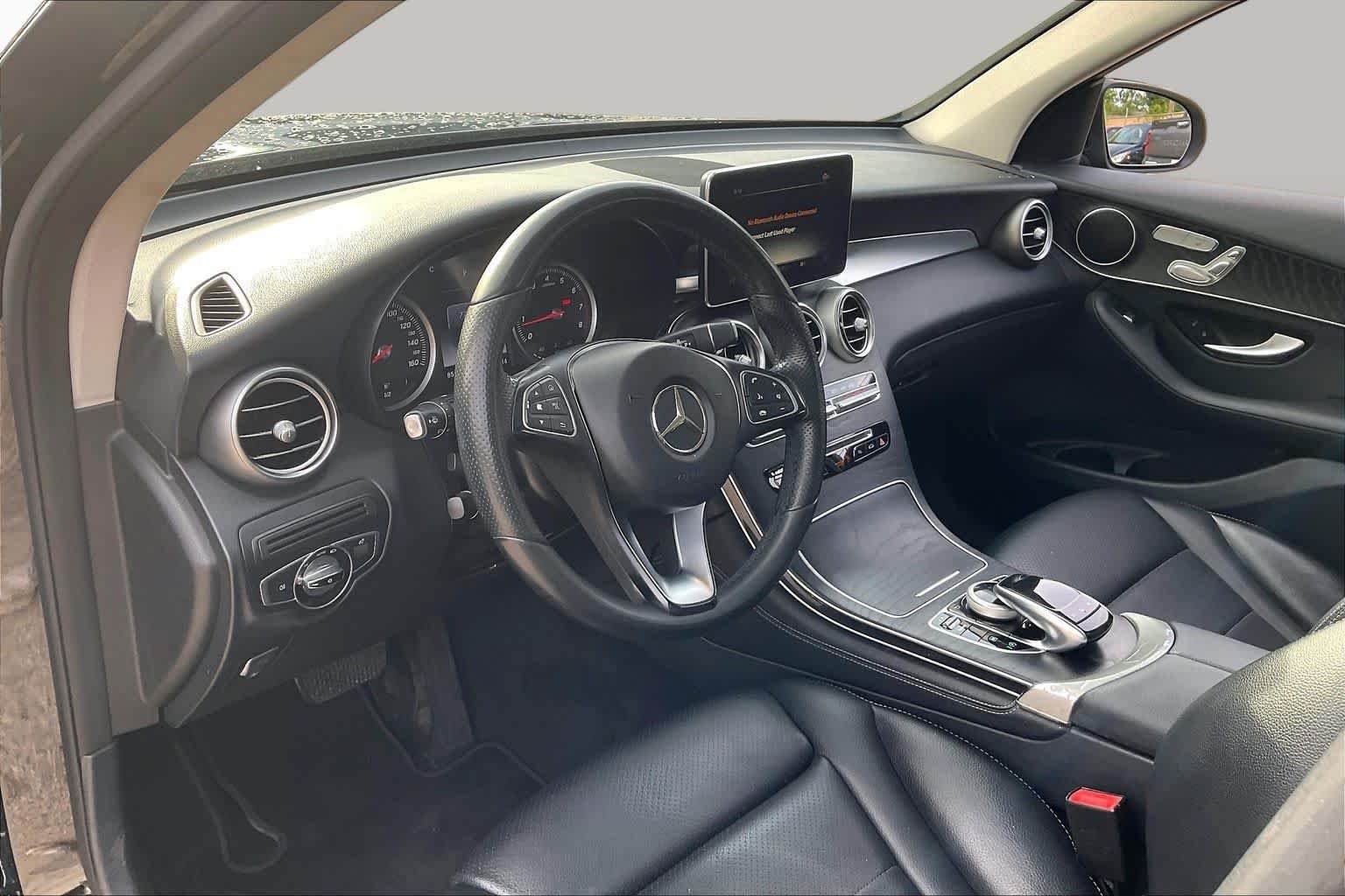 Used 2016  Mercedes-Benz GLC 300 image 15