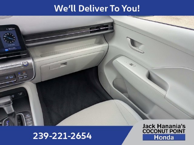 Used 2024 Green Hyundai SEL image 18