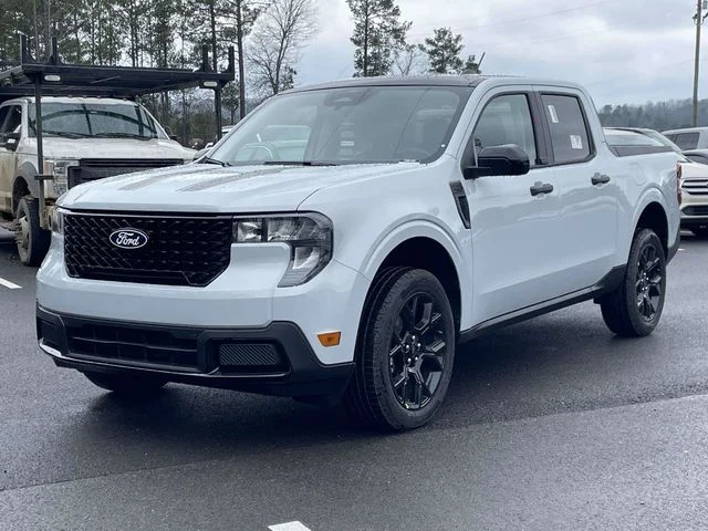 New 2026 Space White Metallic Ford XLT image 18