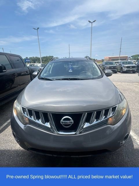 Used 2010 Gray Nissan SL image 2