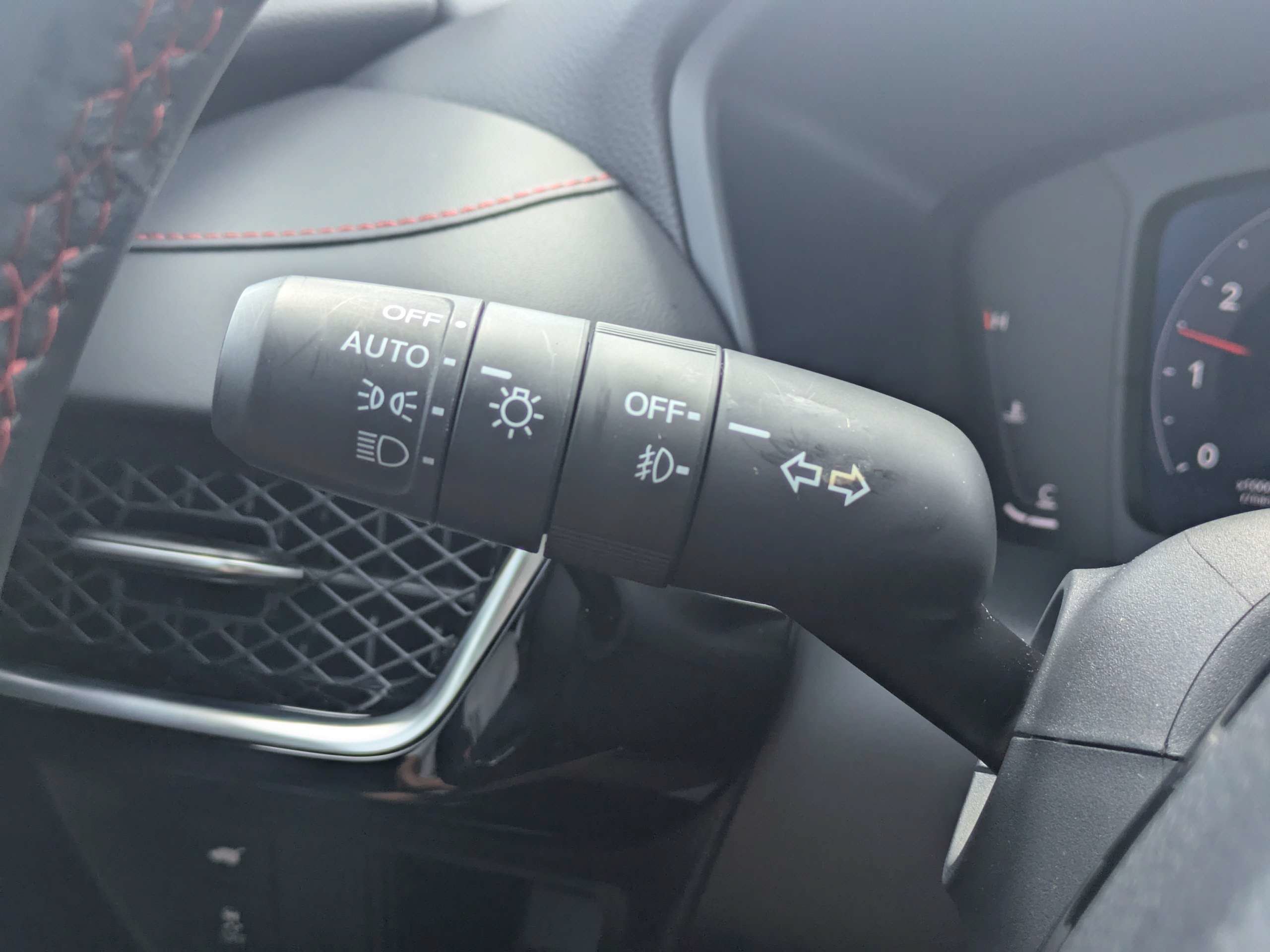 Used 2025 Solar Silver Metallic Acura A-Spec Package image 63