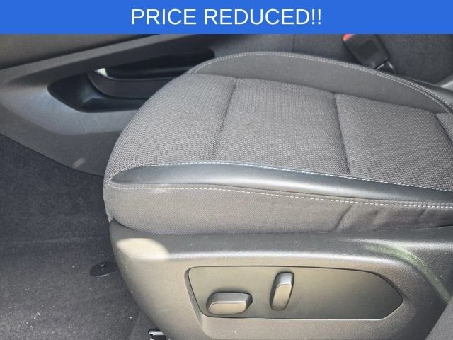 Used 2023 White Buick Preferred image 25