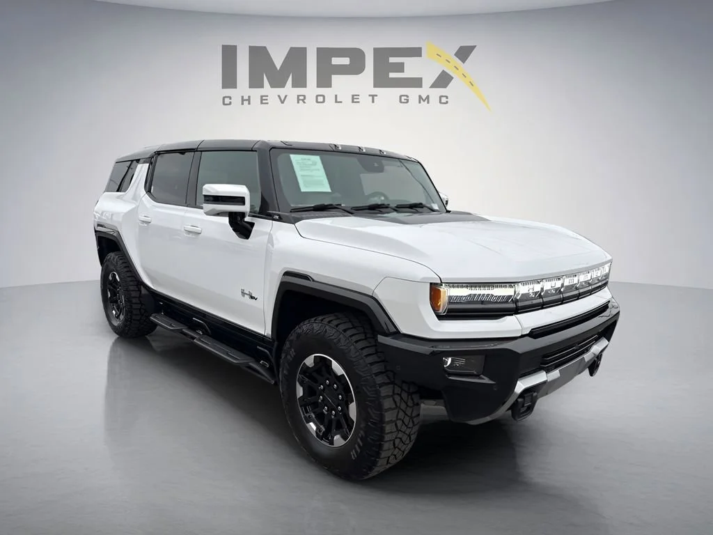 Used 2024 Interstellar White GMC 2X image 7