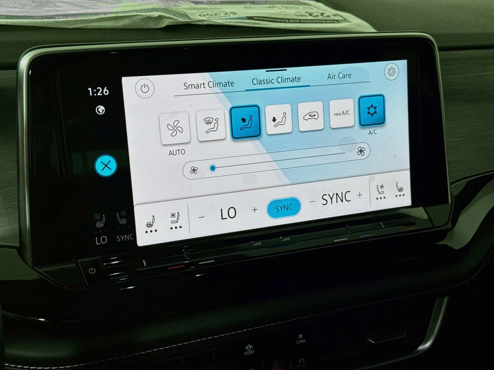 New 2026 Pure Gray Volkswagen 2.0T SE w/Technology image 15