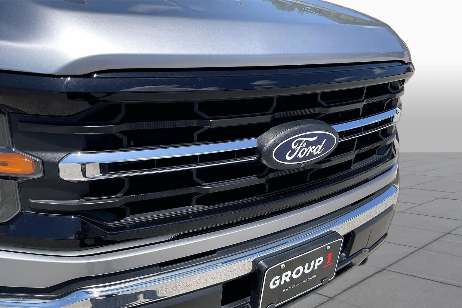 Used 2024 Iconic Silver Ford XLT image 28