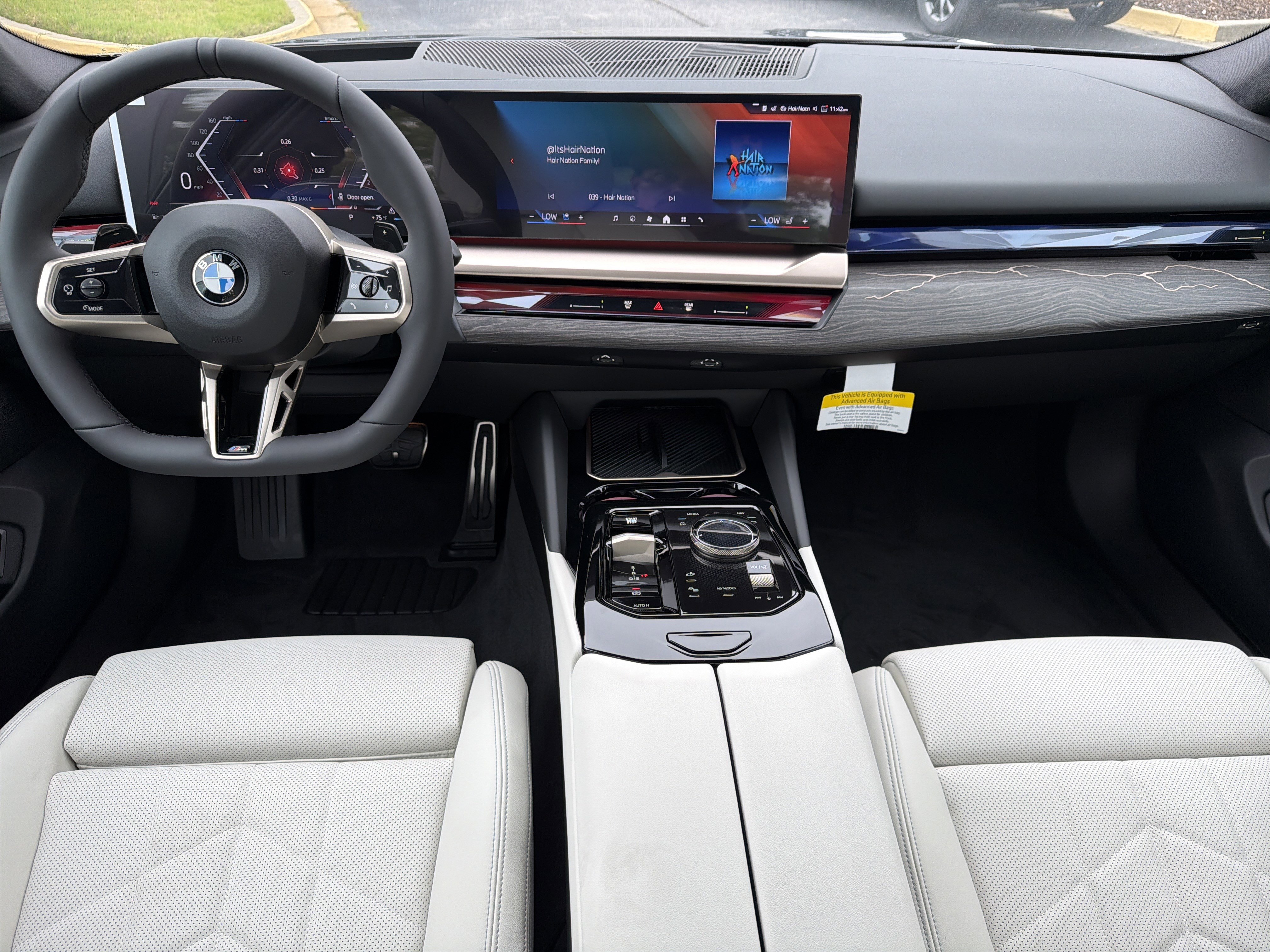 New 2027 Carbon Black Metallic BMW 530i image 2