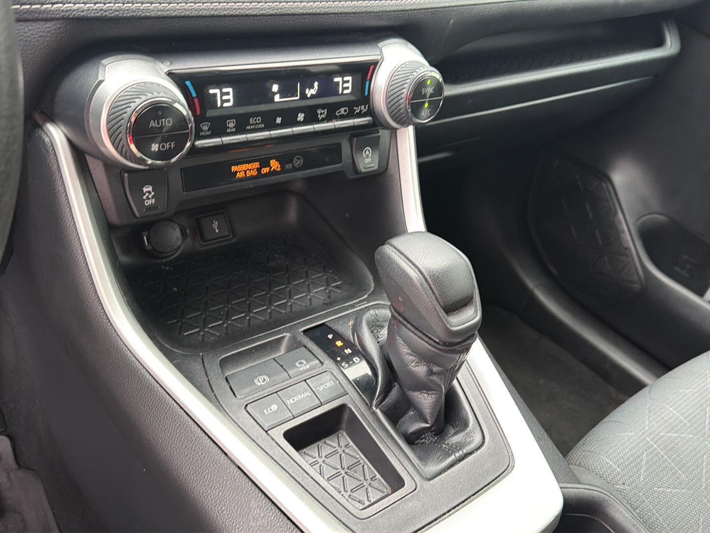 Used 2020 Super White Toyota XLE image 25