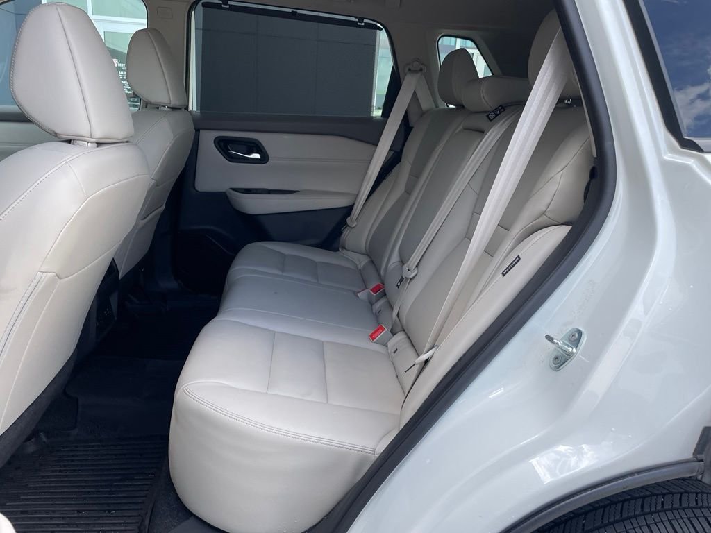 Certified Used 2023 White Nissan SL image 18