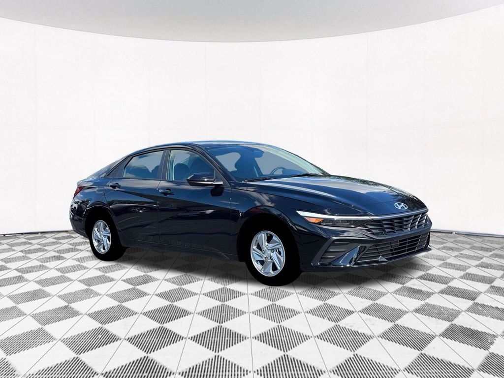 New 2026 Black Hyundai SE image 16