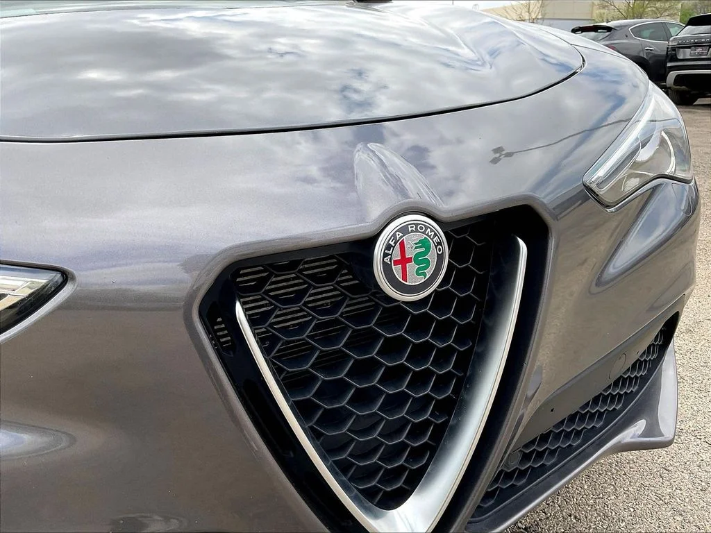 Used 2023 Vesuvio Gray Metallic Alfa Romeo Ti image 31