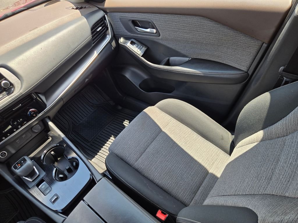 Used 2022 Red Nissan SV image 14