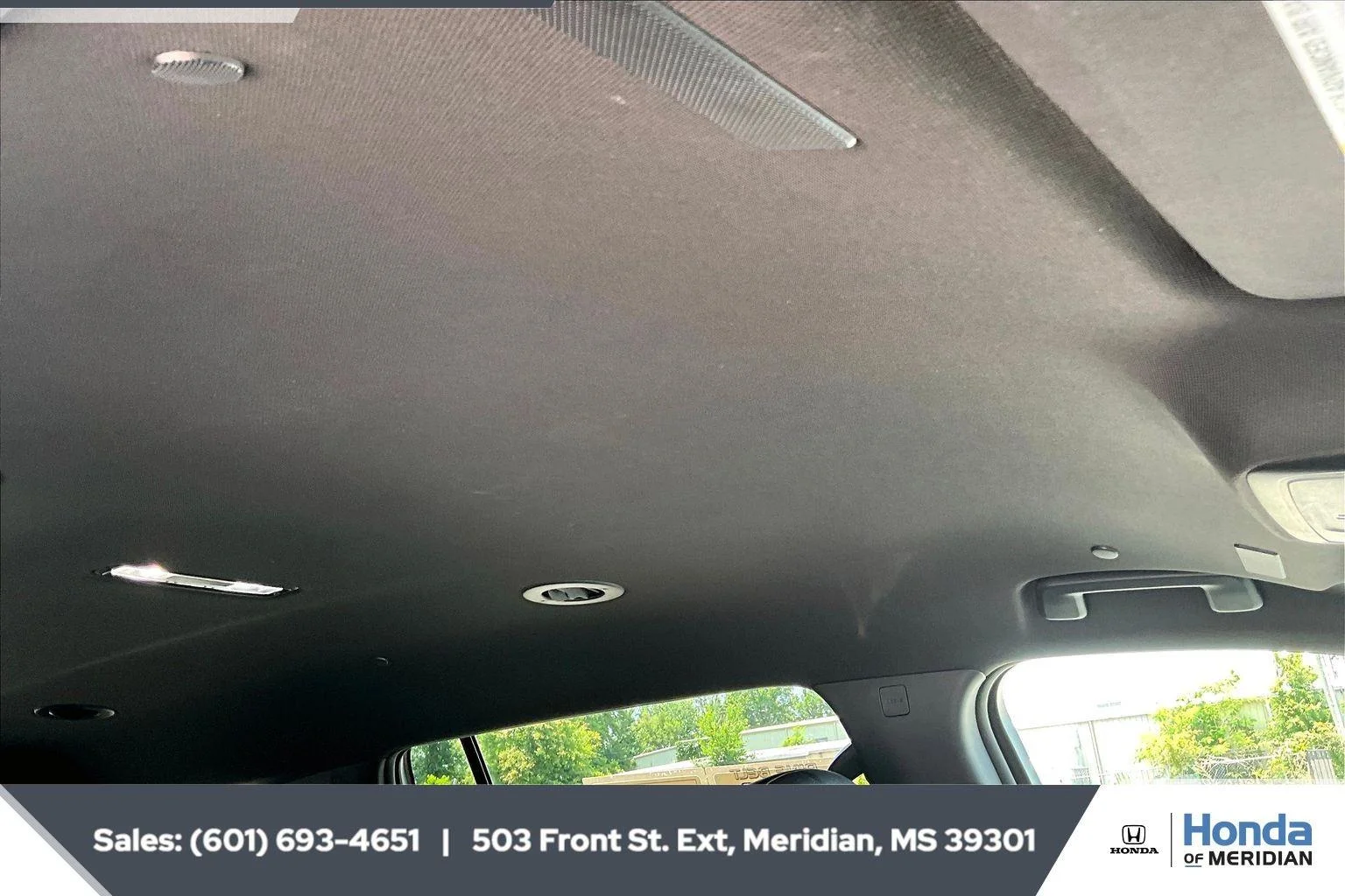 Used 2025 Mosaic Black Metallic Chevrolet AWD LT image 16