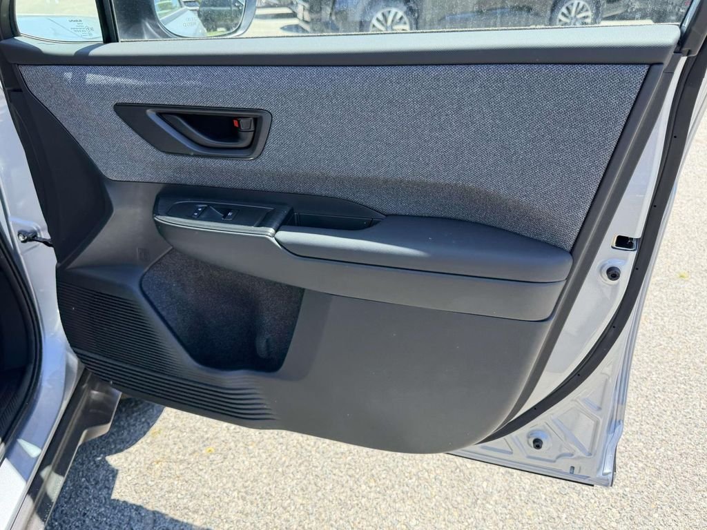New 2026 ICE SILVER METALLIC Subaru Premium image 8