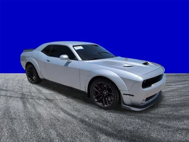 Used 2019  Dodge R/T Scat Pack Widebody image 2