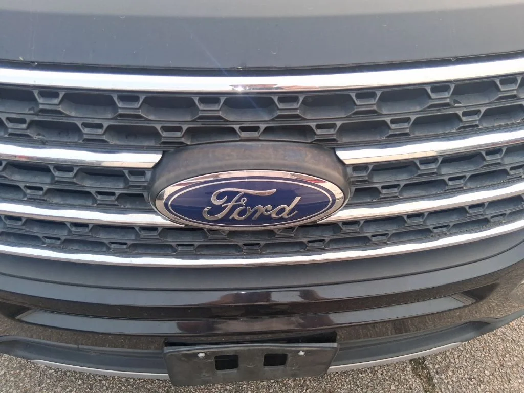 Used 2022 Black Ford XLT image 10