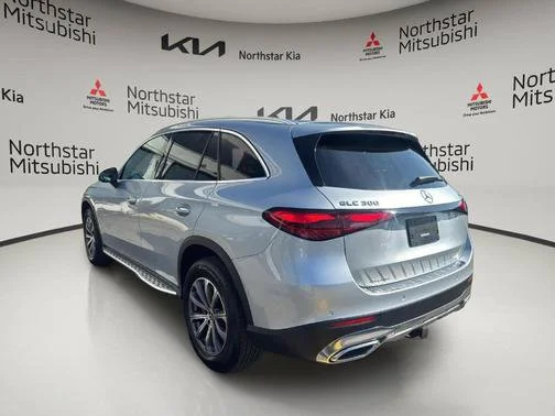 Used 2023 Silver Mercedes-Benz GLC 300 image 4