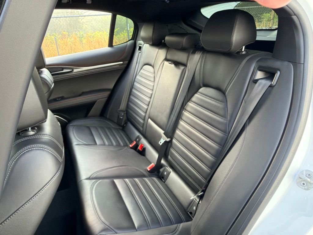 2023 Alfa Romeo Stelvio Estrema - Photo 20