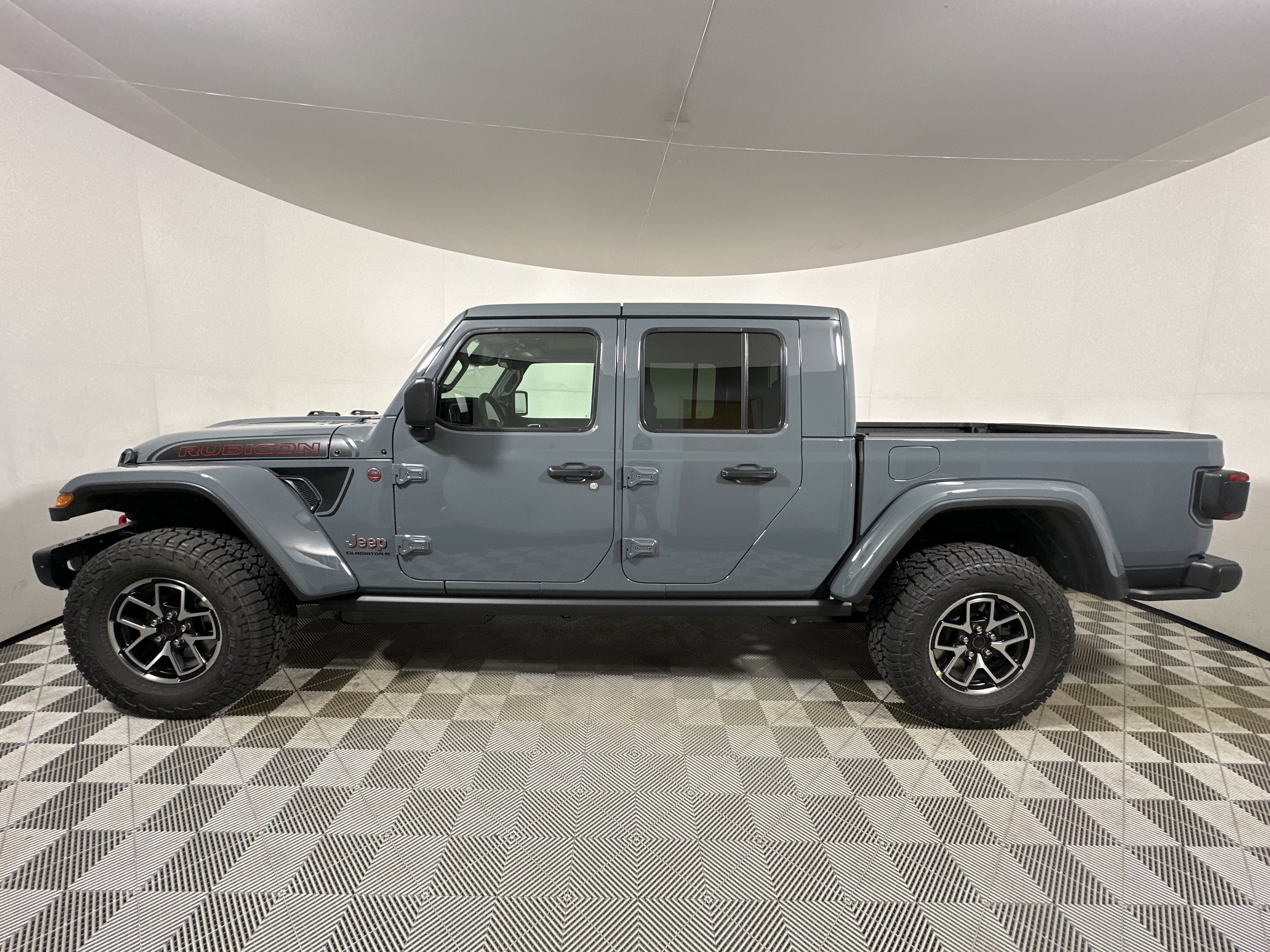 New 2026 Anvil Clear-Coat Exterior Paint Jeep Shadow Ops image 4
