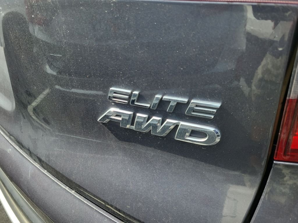 Certified Used 2022 Modern Steel Metallic Honda AWD ELITE image 15