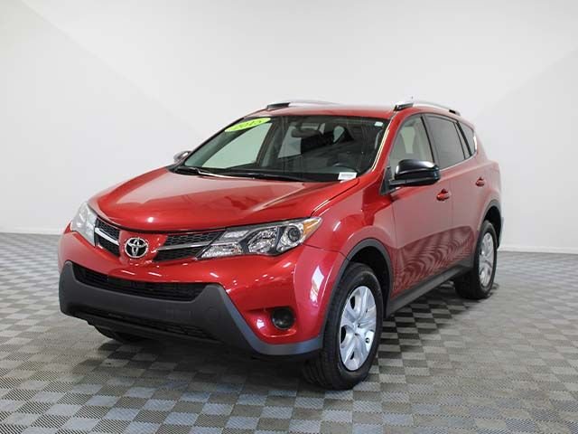 Used 2015 Barcelona Red Metallic Toyota LE image 2