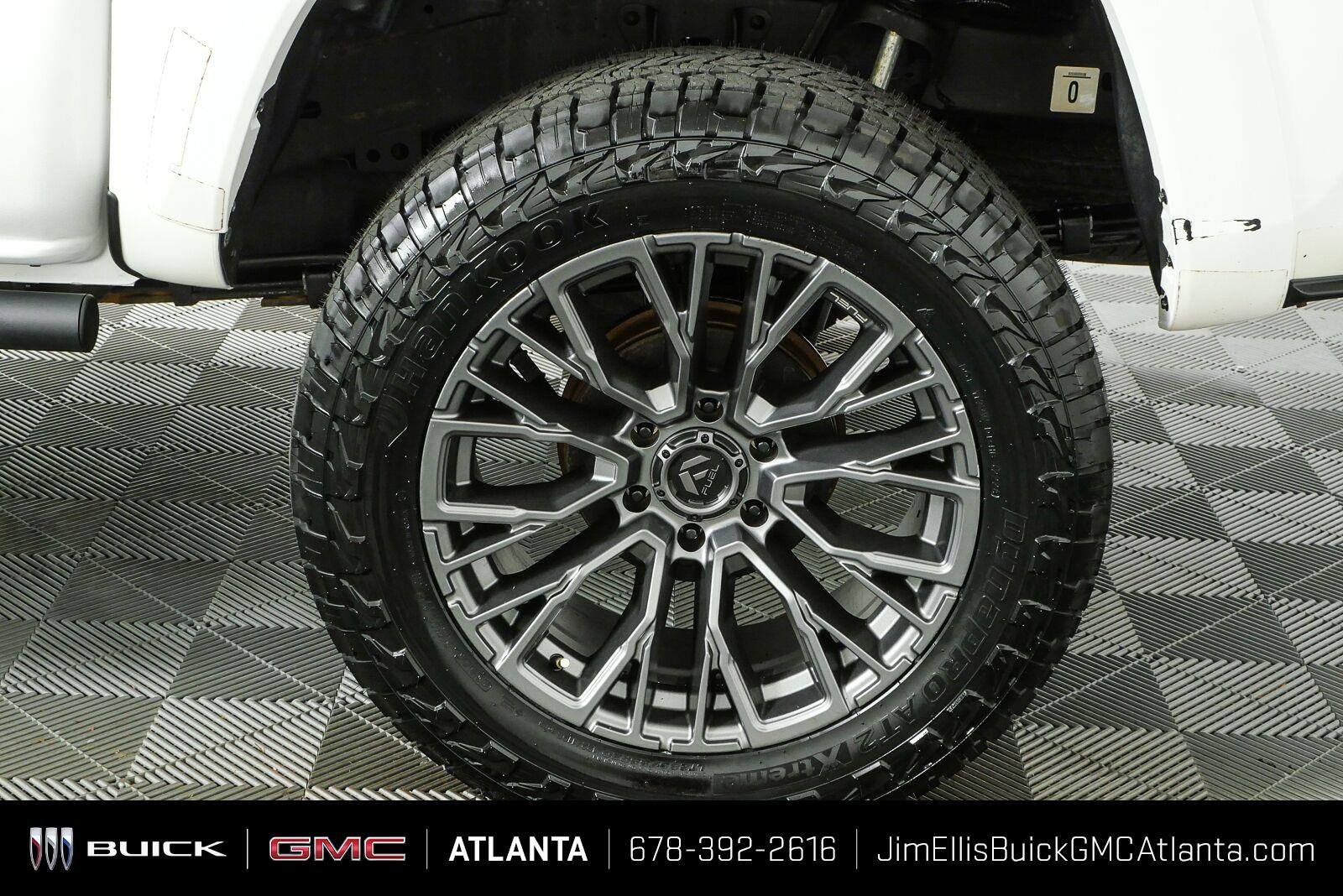 Used 2022 White Toyota SR5 V6 image 34