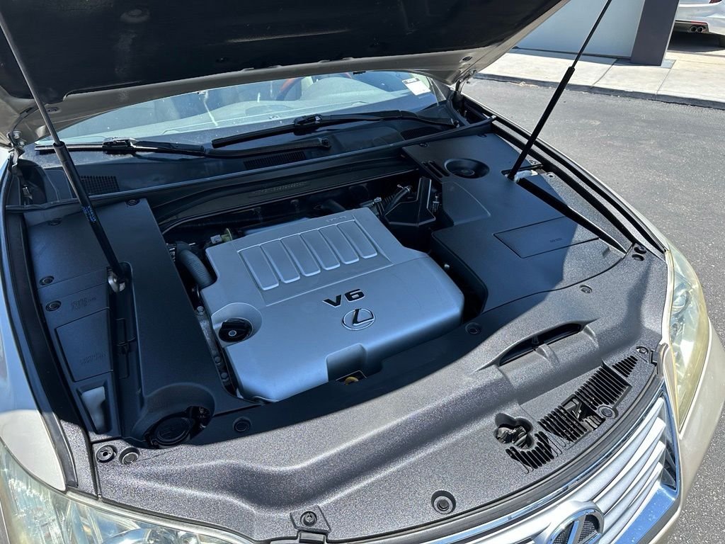 Used 2011 Beige Lexus 350 image 28