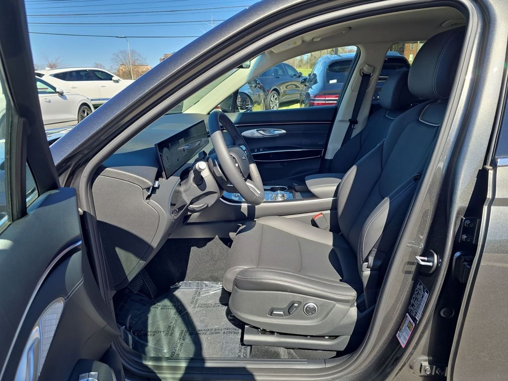 2026 GENESIS GV70 Standard - Photo 11