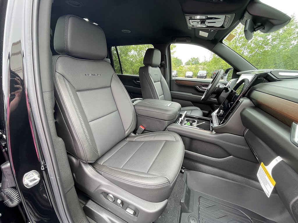 2026 GMC Yukon XL Denali - Photo 21