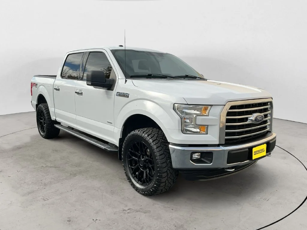 Used 2016 White Ford XLT image 5