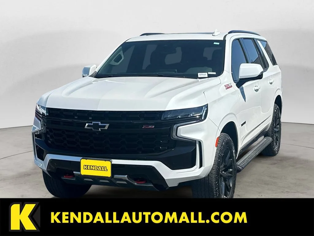 Used 2023 IRIDESCENT PEARL TRICOAT Chevrolet Z71 image 1