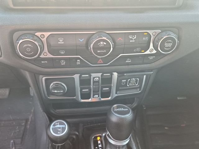 Used 2025 Blue Jeep Nighthawk image 22